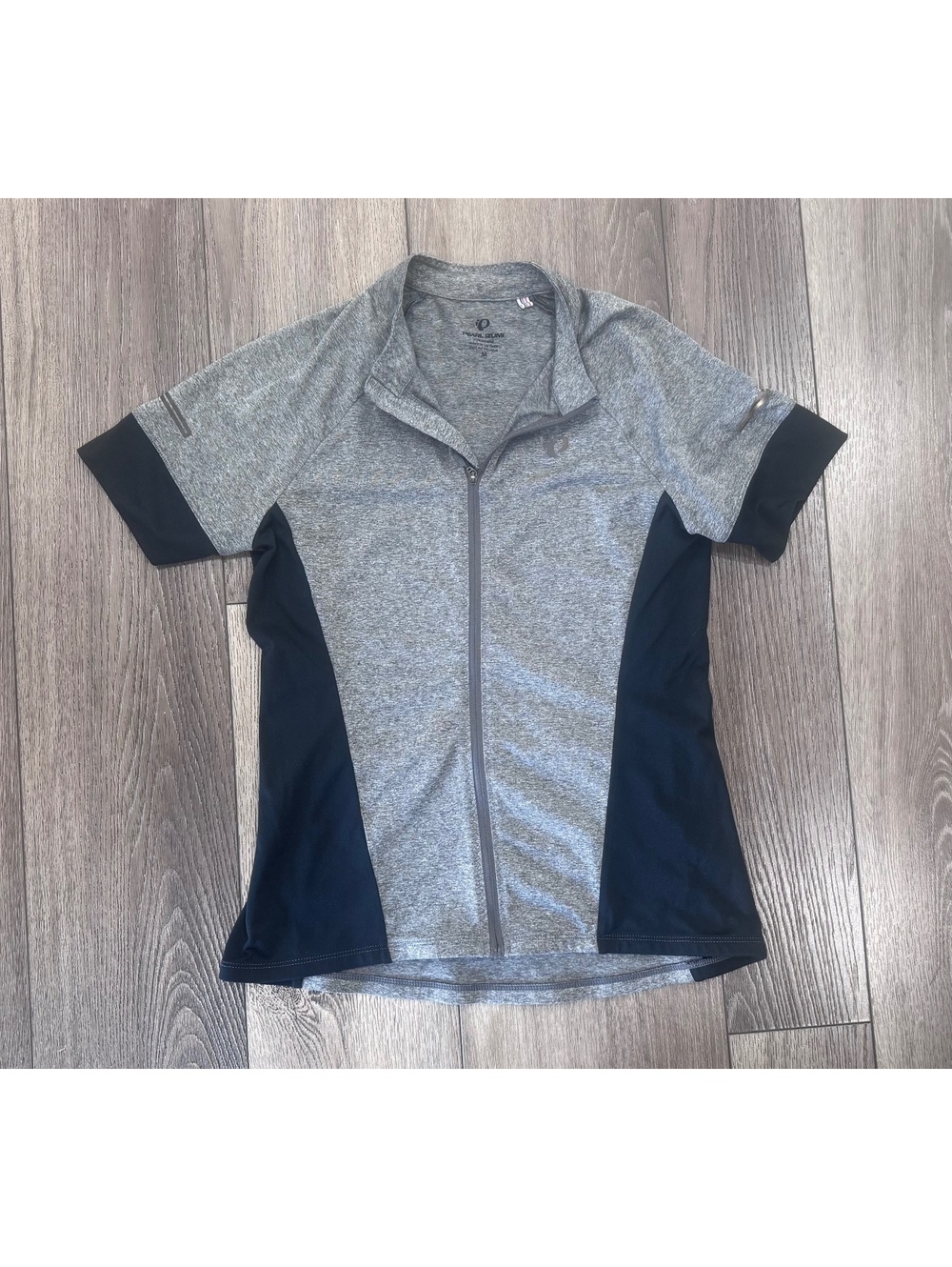 Pearl Izumi Women's Cycling Jersey Medium Gray and Black